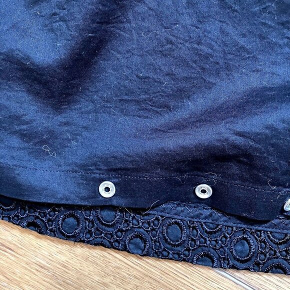 Theory Black Embroidered Zippered Back  Sleeveless Blouse Size S - Picture 5 of 5